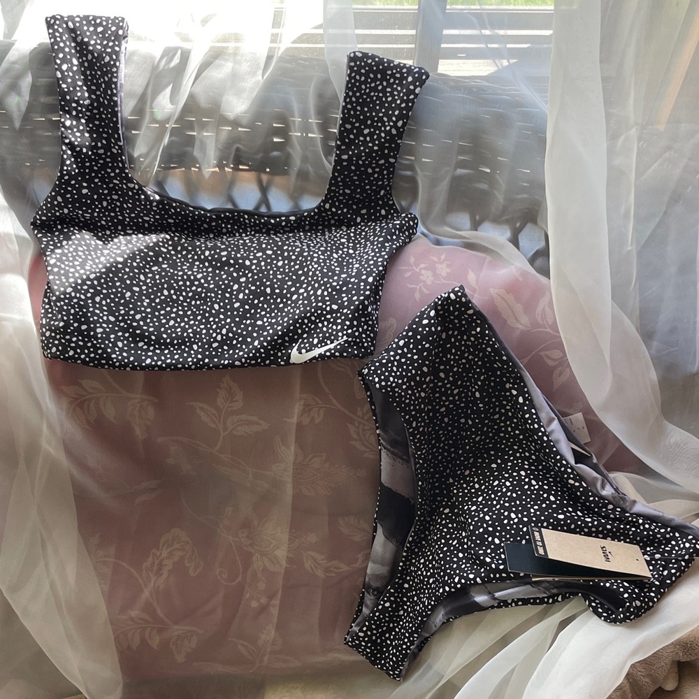 Nike Swim - Reversible Black/white/Gray Bikini Set